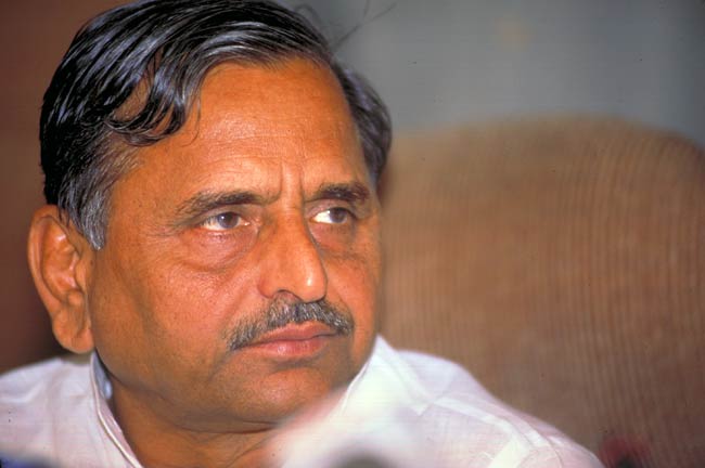 मुलायम सिंह यादव को हैप्पी बर्थडे