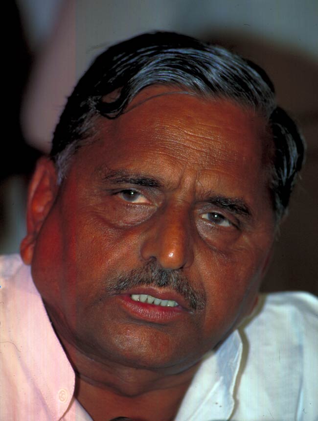 मुलायम सिंह यादव को हैप्पी बर्थडे