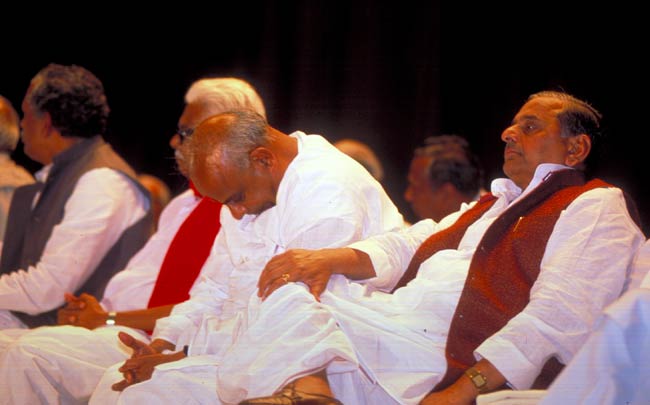 मुलायम सिंह यादव को हैप्पी बर्थडे