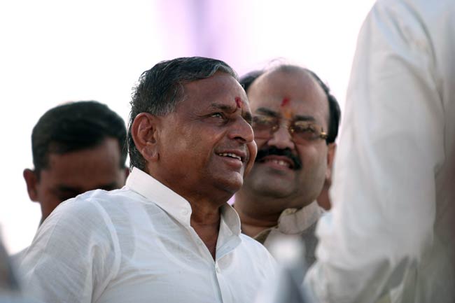 मुलायम सिंह यादव को हैप्पी बर्थडे