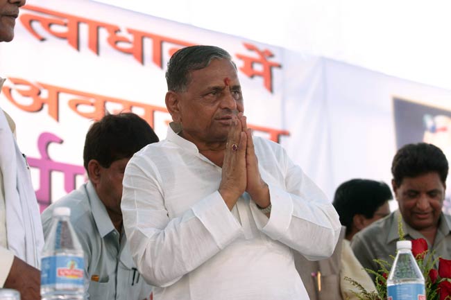 मुलायम सिंह यादव को हैप्पी बर्थडे