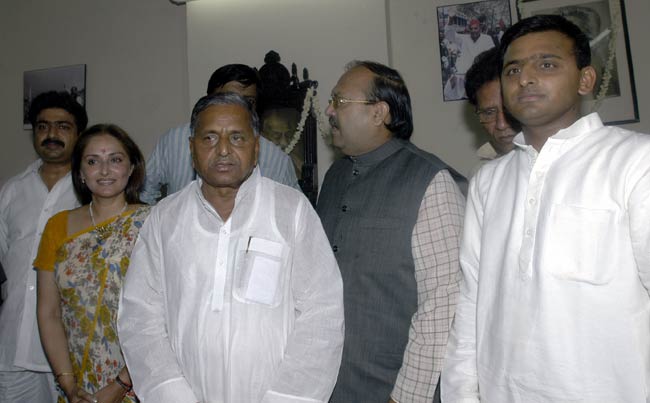 मुलायम सिंह यादव को हैप्पी बर्थडे