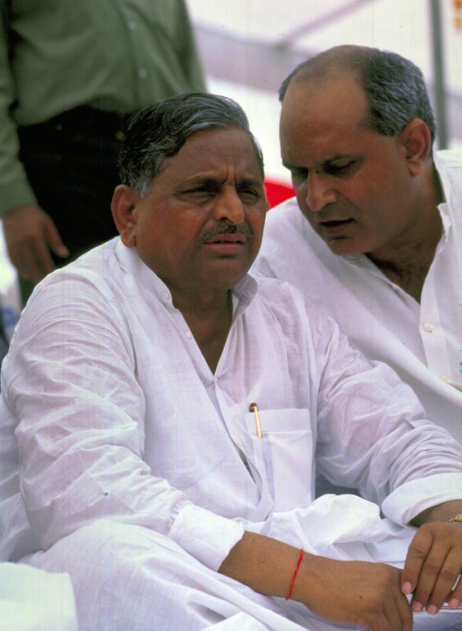 मुलायम सिंह यादव को हैप्पी बर्थडे