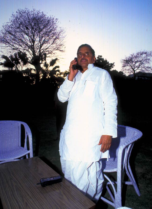 मुलायम सिंह यादव को हैप्पी बर्थडे