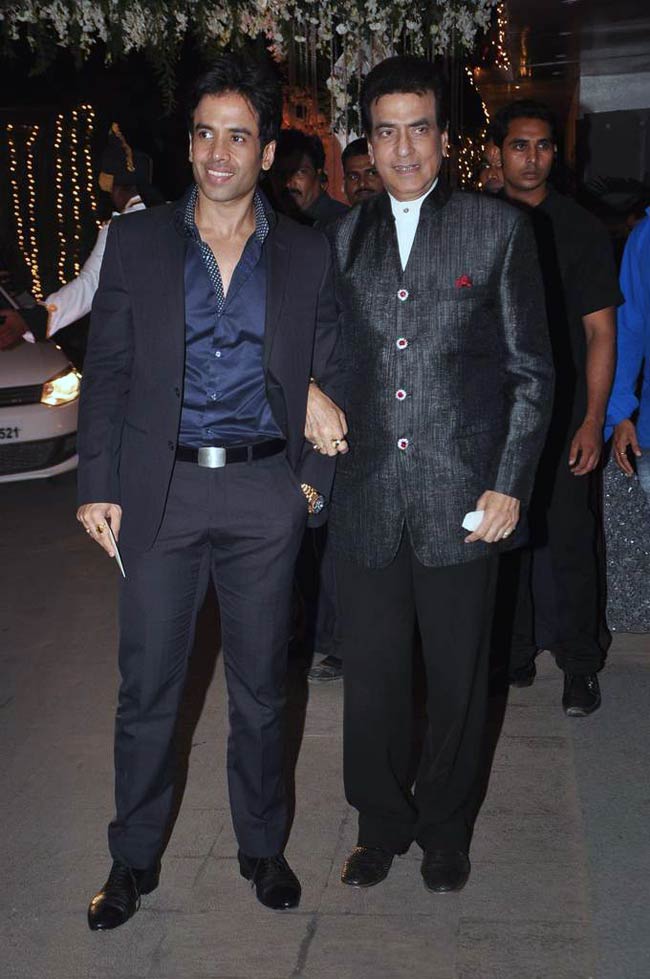 नवीन-महक शेट्टी की शादी में पहुंचा बॉलीवुड | करीना की शादी