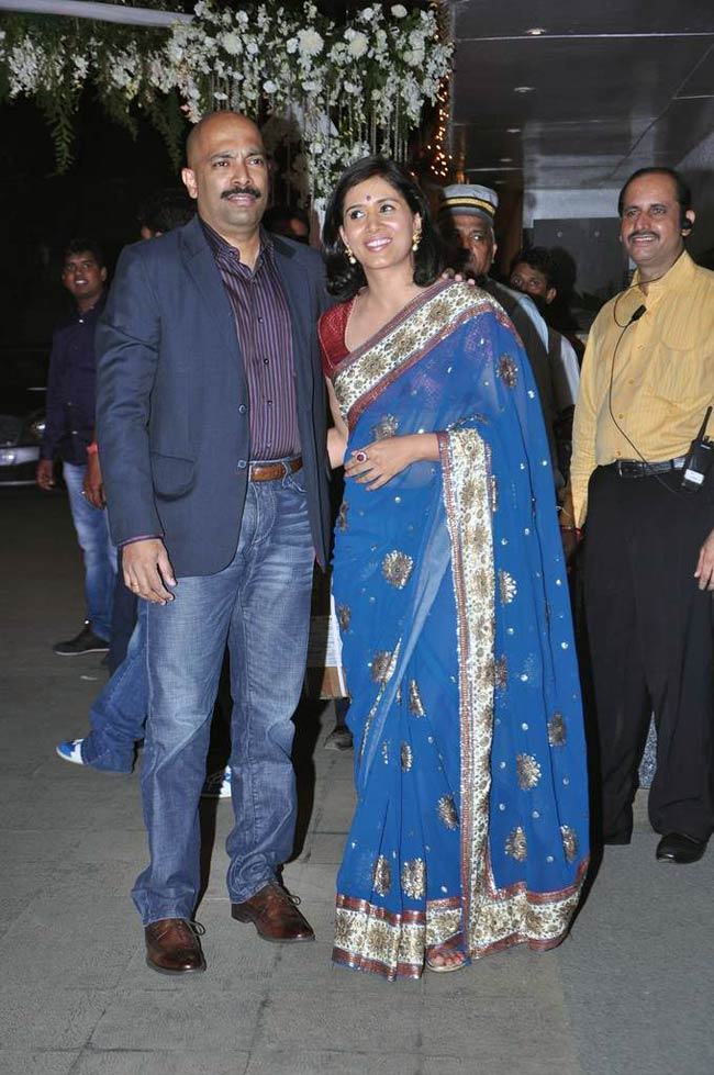 नवीन-महक शेट्टी की शादी में पहुंचा बॉलीवुड | करीना की शादी