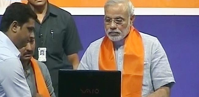 23 नवंबर 2012: तस्वीरों में दिनभर की बड़ी खबरें | पढ़ें