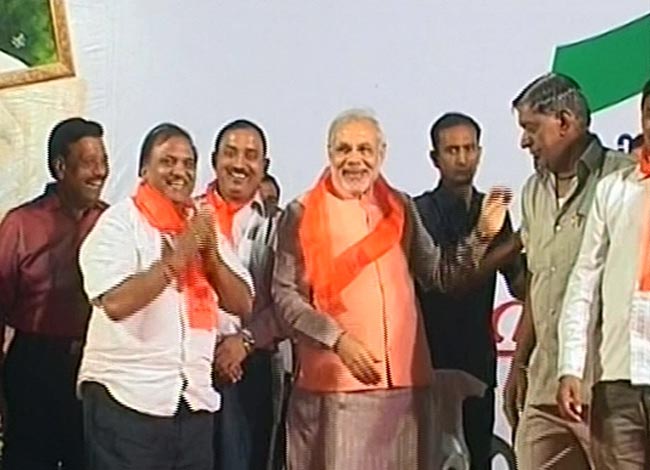 तस्वीरों में 29 नवंबर 2012 की बड़ी खबरें | पढ़ें