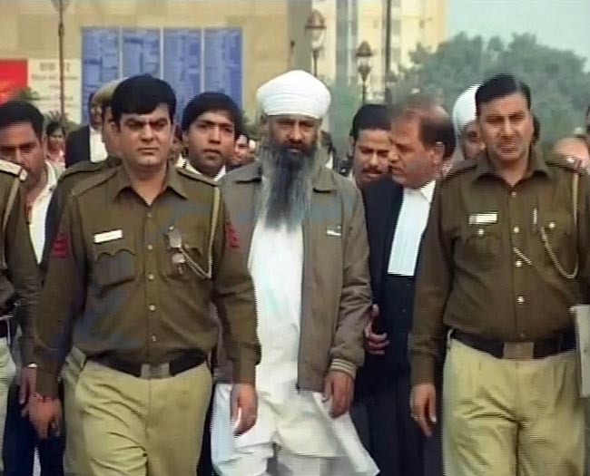 25 नवंबर 2012: तस्वीरों में दिनभर की बड़ी खबरें | पढ़ें