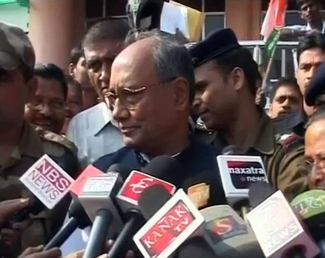 25 नवंबर 2012: तस्वीरों में दिनभर की बड़ी खबरें | पढ़ें