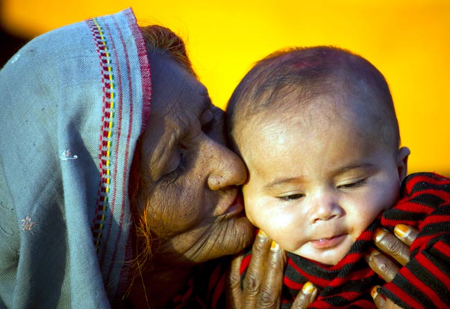 खौफ के साए में विक्षिप्तता की ओर बढ़ता पाकिस्तान!