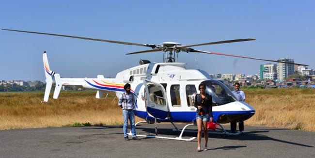 सुर्खियों में रहने को बेकरार पूनम पांडे | न्यूड पूनम