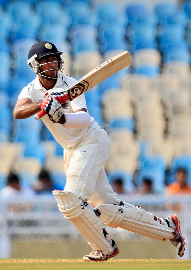 अहमदाबाद टेस्ट Day-1: वीरू और पुजारा के नाम रहा दिन