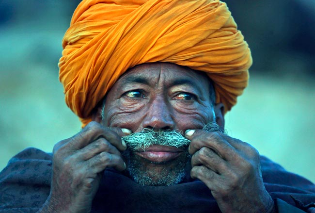 मशहूर पुष्कर मेला शुरू, उमड़ पड़ी भीड़