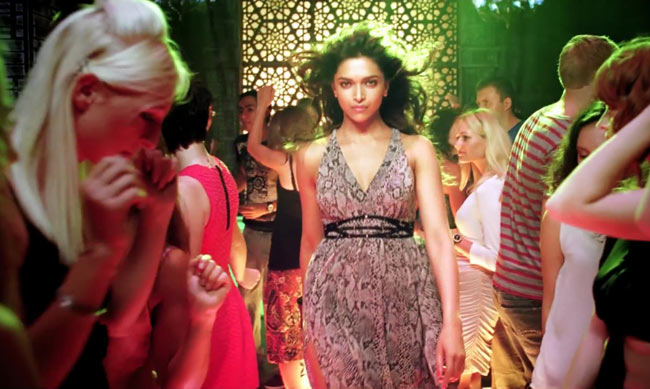 'रेस 2' में दीपिका, सैफ और जॉन का धमाल | दीपिका के जलवे