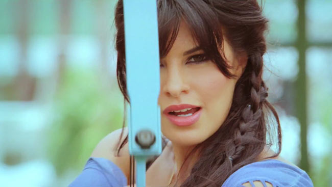 'रेस 2' में दीपिका, सैफ और जॉन का धमाल | दीपिका के जलवे