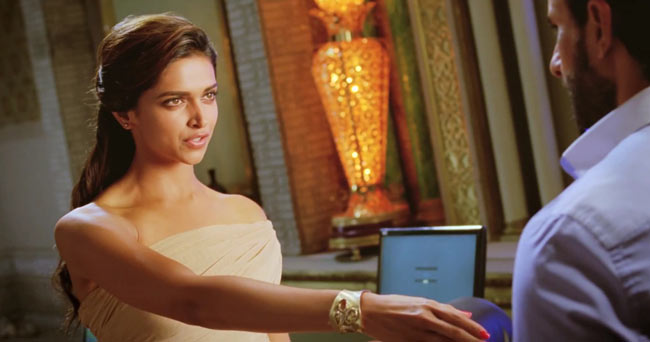 'रेस 2' में दीपिका, सैफ और जॉन का धमाल | दीपिका के जलवे