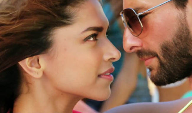 'रेस 2' में दीपिका, सैफ और जॉन का धमाल | दीपिका के जलवे