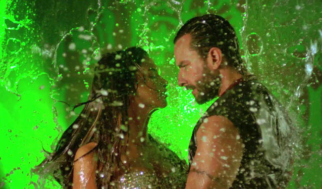 'रेस 2' में दीपिका, सैफ और जॉन का धमाल | दीपिका के जलवे