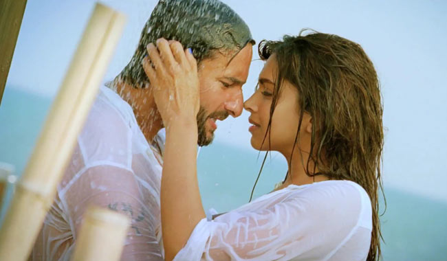 'रेस 2' में दीपिका, सैफ और जॉन का धमाल | दीपिका के जलवे