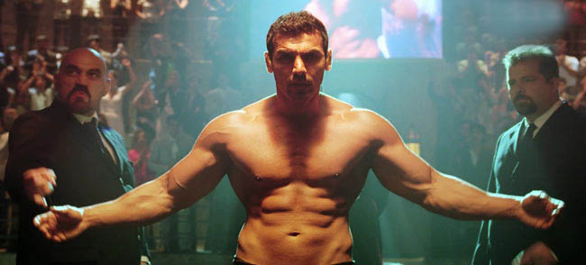 'रेस 2' में दीपिका, सैफ और जॉन का धमाल | दीपिका के जलवे