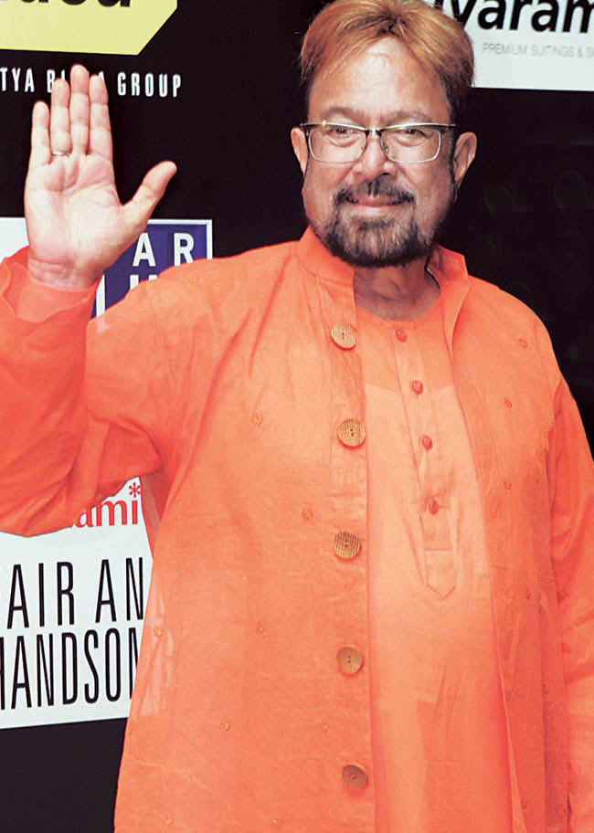 वर्ष 2012 में जुदा हुई जानी-मानी हस्तियां