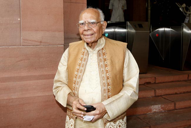 26 नवंबर 2012: तस्वीरों में दिनभर की बड़ी खबरें | पढ़ें