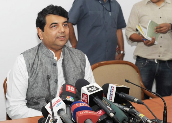 21 नवंबर 2012: तस्वीरों में दिनभर की बड़ी खबरें | पढ़ें