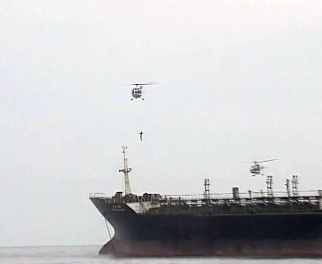 देखें 'सैंडी' के कहर और विध्वंस की तस्वीरें