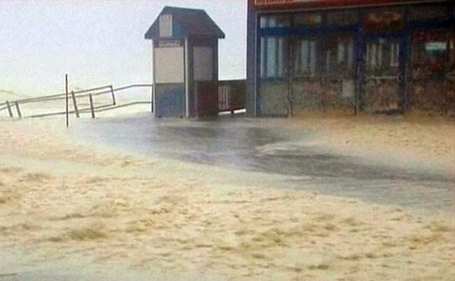 देखें 'सैंडी' के कहर और विध्वंस की तस्वीरें