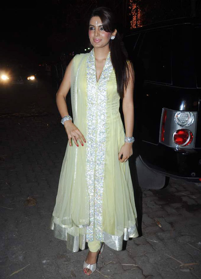 शिल्पा की दिवाली पार्टी में सितारों का जमावड़ा | शिल्‍पा शेट्टी