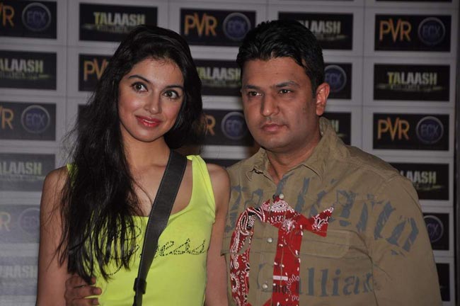 फिल्‍म 'तलाश' के प्रीमियर में उमड़ा बॉलीवुड | फर्स्‍ट लुक