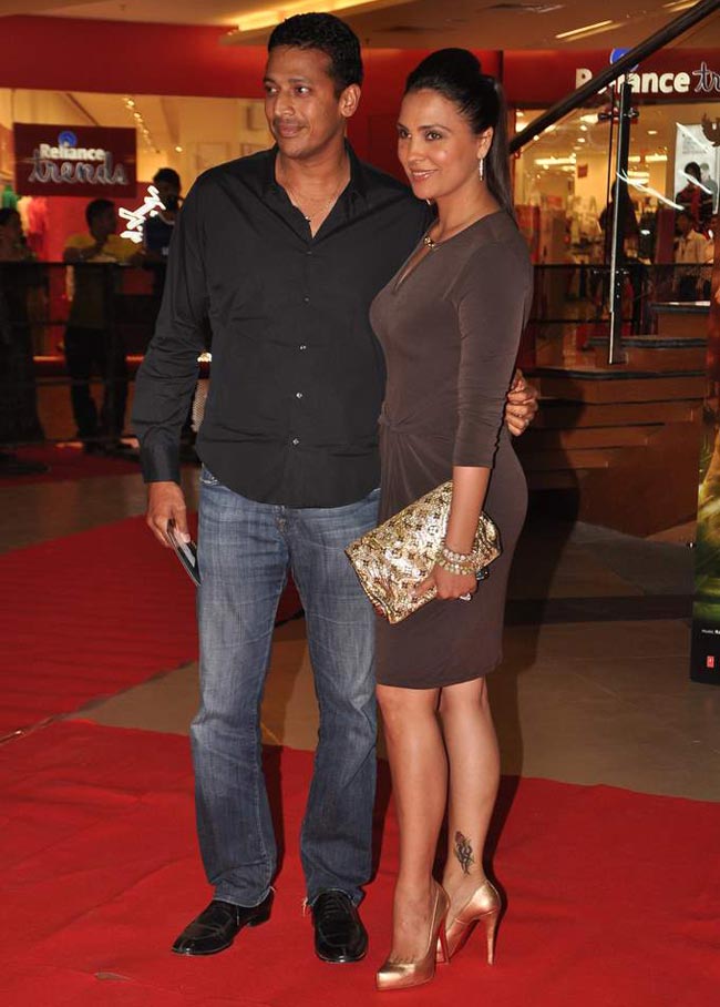 फिल्‍म 'तलाश' के प्रीमियर में उमड़ा बॉलीवुड | फर्स्‍ट लुक