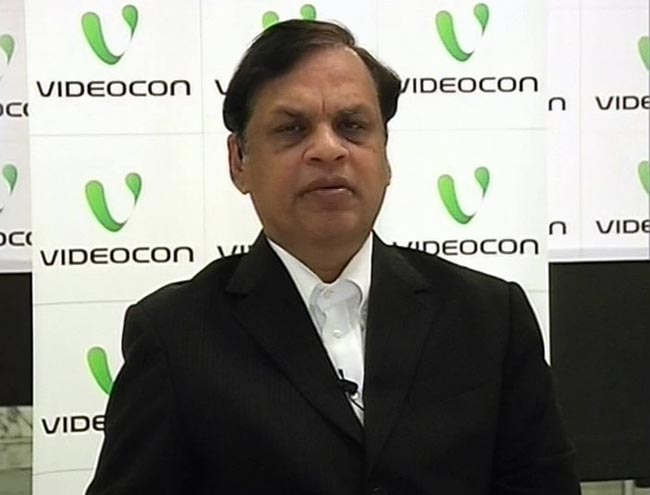 देखें कौन-कौन पहुंचा बाल ठाकरे से मिलने | तस्वीरों में ठाकरे