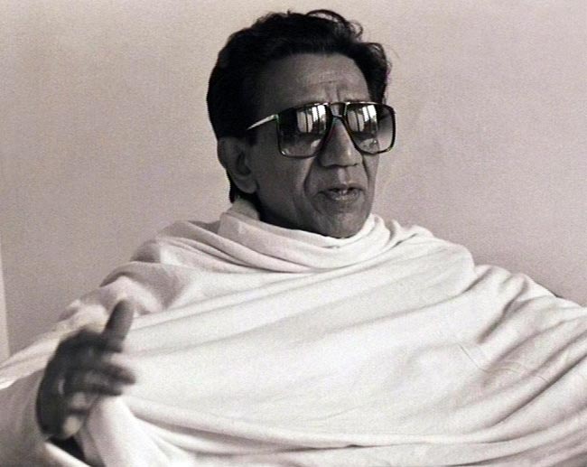 बाल ठाकरे का निधन, शोकाकुल हुआ पूरा देश