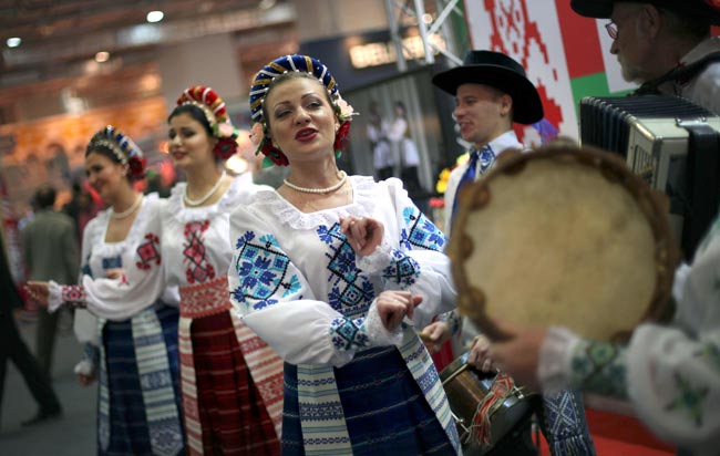 नए अनुभव दे गया बहुरंगी ट्रेड फेयर  |  इको फ्रैंडली घर