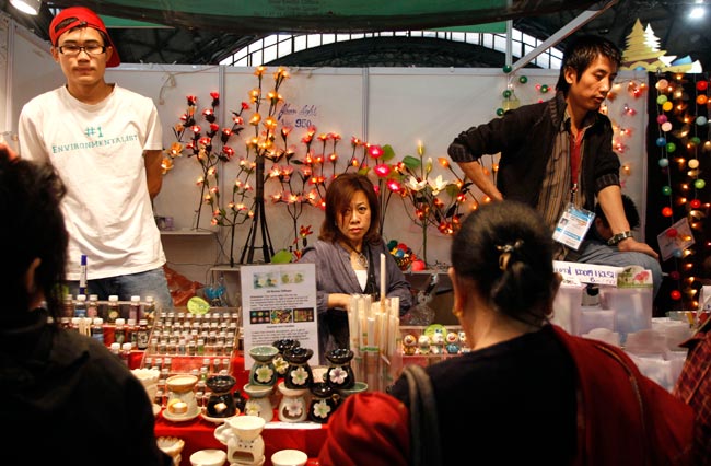 नए अनुभव दे गया बहुरंगी ट्रेड फेयर  |  इको फ्रैंडली घर