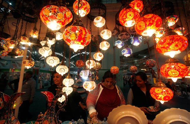 नए अनुभव दे गया बहुरंगी ट्रेड फेयर  |  इको फ्रैंडली घर