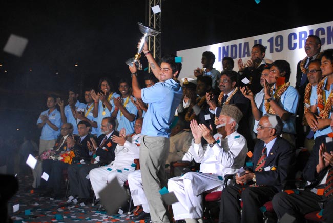 देखें जब मिली कप्तानी तो क्या कर रहे थे कोहली...