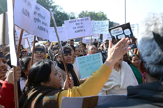 राष्ट्रपति भवन की दहलीज तक पहुंचा देश का 'गुस्सा'