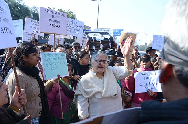 राष्ट्रपति भवन की दहलीज तक पहुंचा देश का 'गुस्सा'