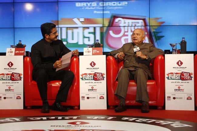 आतंकी सीक्रेट रख सकते हैं तो सरकार क्‍यों नहीं: शिंदे