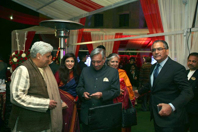 एजेंडा आजतक: लंच पर बैठे दिग्गिज