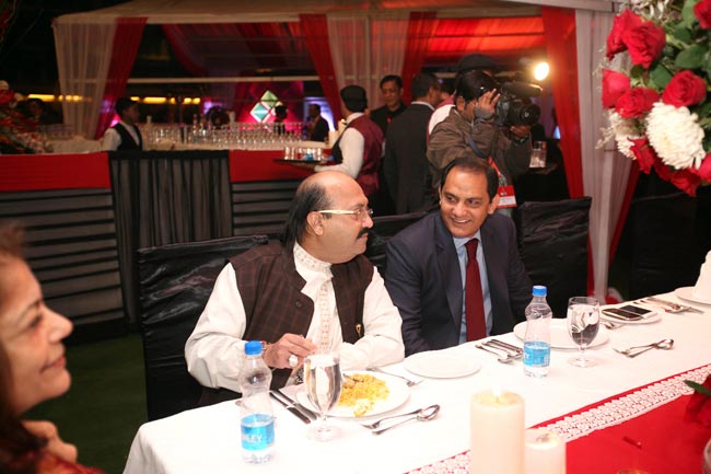 एजेंडा आजतक: लंच पर बैठे दिग्गिज