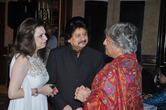 बिग बी ने की अमजद अली की किताब रिलीज | अमिताभ पर विशेष