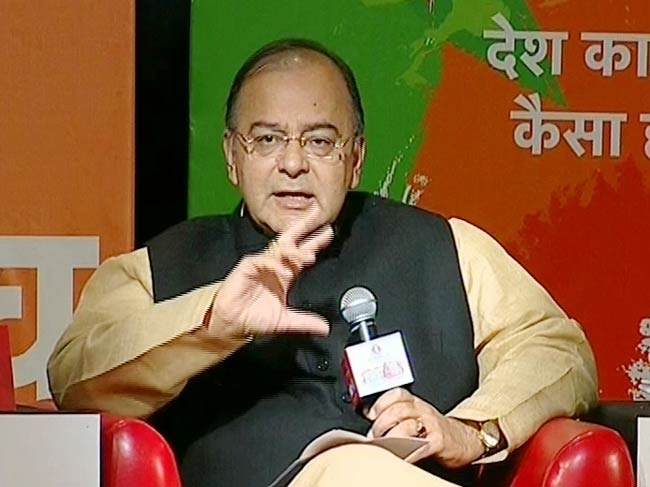 आजतक एजेंडा 2012: तस्वीरों में देखें कैसा रहा पहला दिन...