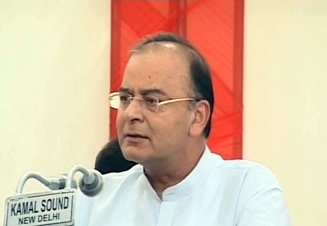 साल 2012 में जिन हस्तियों के 'बोल' ने बढ़ाए बवाल...