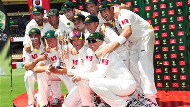 2012 में क्रिकेटः संन्यास और रिकॉर्डों का साल