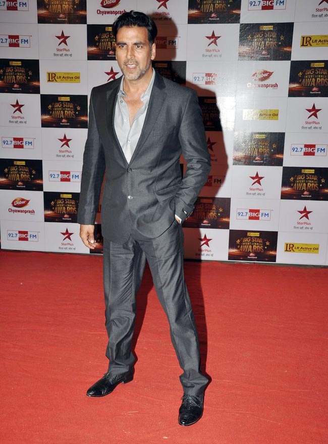 बिग स्‍टार अवॉर्ड में सितारों के जलवे | आइटम नंबर