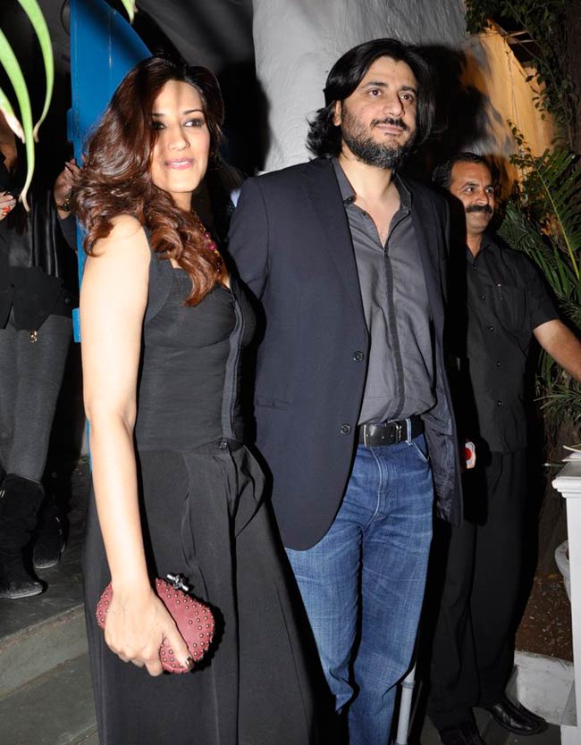 बंटी वालिया के रिसेप्‍शन में सितारों का मेला